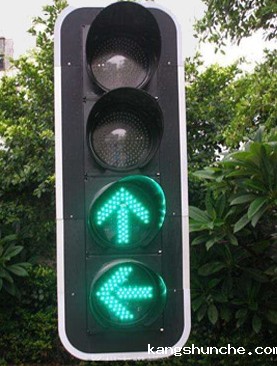 四联道路交通信号灯
