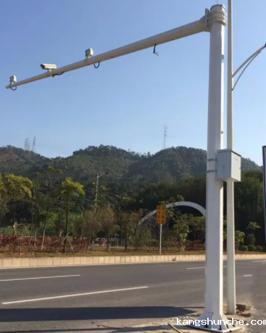 道路监控立杆